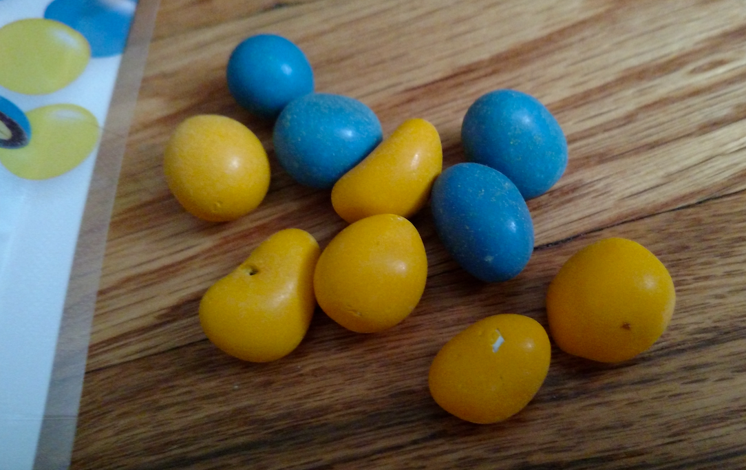 My M&Ms Peanut Fun Size had all blue M&Ms : r/mildlyinteresting